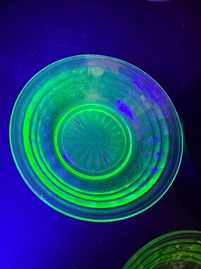Anchor Hocking UV Berry Bowl Set of 4